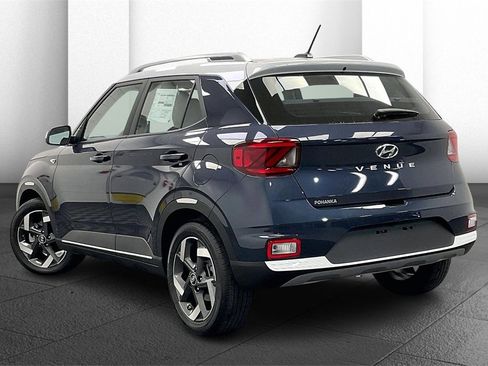 New 2026 Hyundai Venue SEL image 3