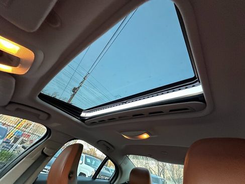 Used 2011 Volvo S60 T6 image 21