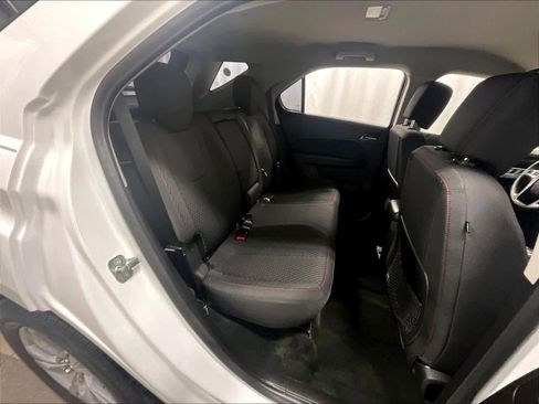 Used 2015 Chevrolet Equinox LS image 16