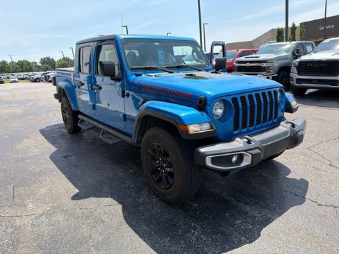 Used 2023 Jeep Gladiator Sport AWD/4WD image 1
