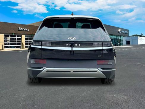 New 2024 Hyundai Ioniq 5 SEL image 7