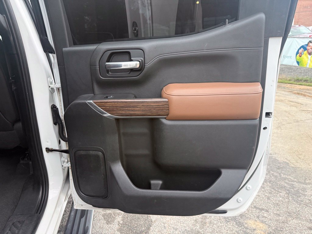 Used 2019 Chevrolet Silverado 1500 High Country w/ Technology Package AWD/4WD image 46