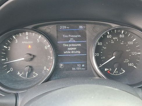 Used 2018 Nissan Rogue SV w/ Sun & Sound Touring Package AWD/4WD image 22