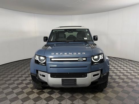 Used 2025 Land Rover Defender 110 S AWD/4WD image 4