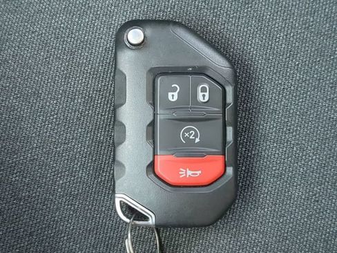 Used 2025 Jeep Wrangler Unlimited Sport AWD/4WD image 33