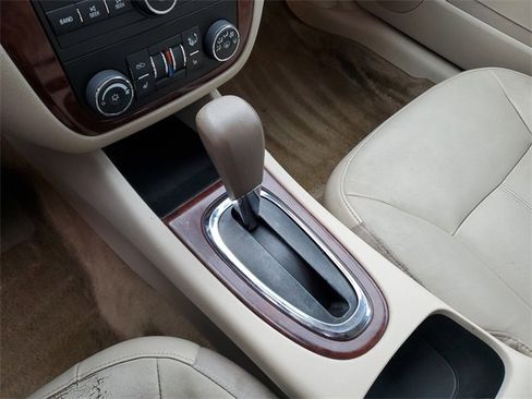 Used 2007 Chevrolet Impala LT w/ Luxury Edition Package image 17