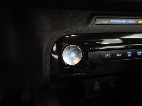 Used 2025 Ford Escape SE w/ PHEV Premium Package FWD image 40