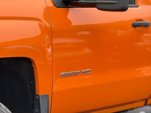 Used 2015 Chevrolet Silverado 2500 W/T image 6