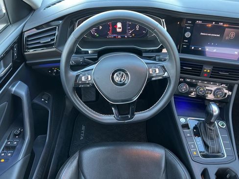 Used 2021 Volkswagen Jetta SEL Premium image 15