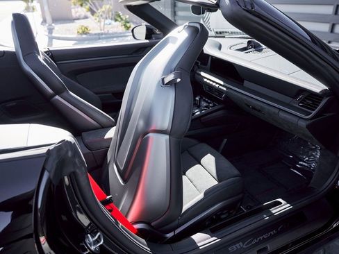 Used 2026 Porsche 911 Carrera GTS w/ Premium Package image 40