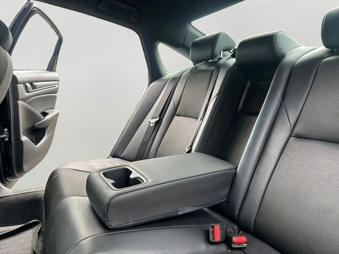 Used 2022 Honda Accord Sport image 25