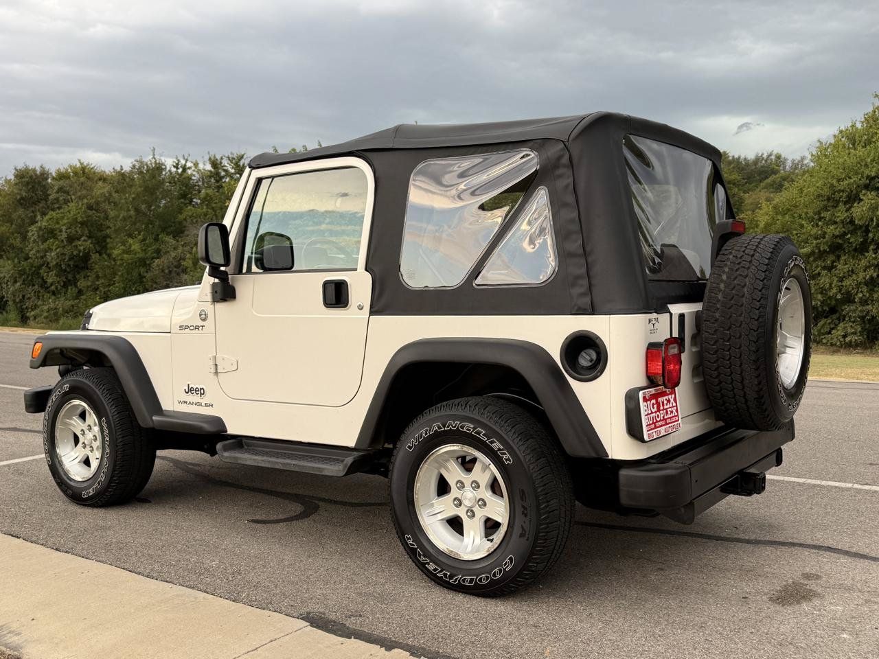 Used 2006 Jeep Wrangler Sport w/ 30" Tire & Wheel Group AWD/4WD image 7