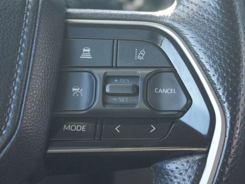 Used 2022 Toyota Tundra SR5 w/ TRD Off-Road Package image 9