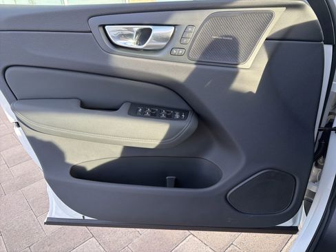 New 2026 Volvo XC60 B5 Ultra w/ Climate Package image 60
