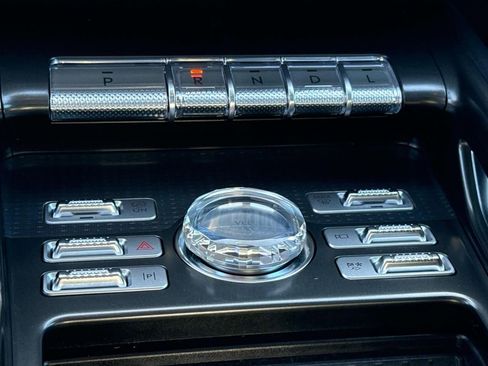 Used 2025 Lincoln Nautilus Reserve w/ Jet Appearance Package image 30