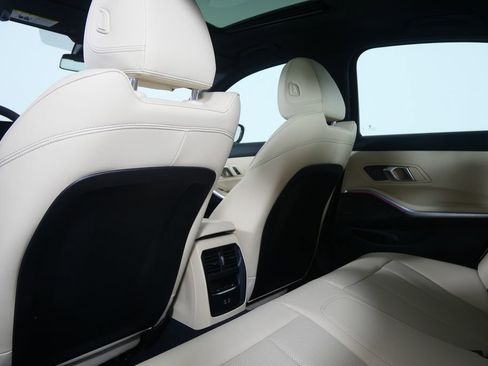 Certified 2024 BMW 330i xDrive 330i xDrive w/ Premium Package image 19