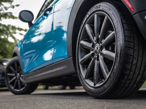 Used 2019 MINI Cooper S FWD image 18