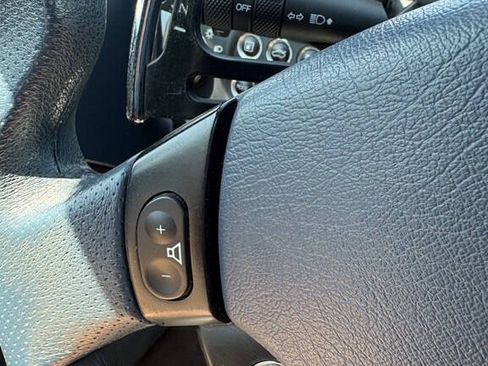 Used 2013 Maserati GranTurismo Convertible RWD image 24