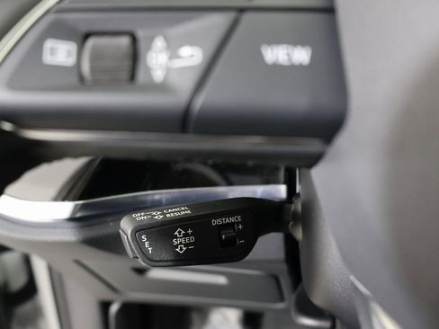 Used 2025 Audi Q3 2.0T Premium w/ Convenience Package image 28