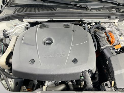 Used 2022 Volvo S60 T8 R-Design Expression w/ Premium Package image 31