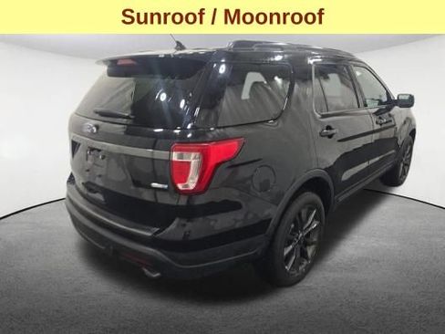 Used 2019 Ford Explorer XLT w/ XLT Sport Appearance Package image 5