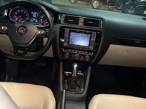 Used 2017 Volkswagen Jetta SEL FWD image 10