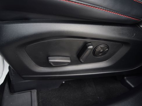 Used 2025 Ford Explorer ST image 21