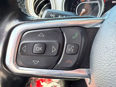 Used 2022 Jeep Wrangler Unlimited Sahara w/ Cold Weather Group AWD/4WD image 13