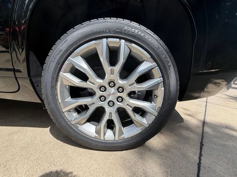 New 2026 GMC Acadia Denali w/ Super Cruise Package AWD/4WD image 36