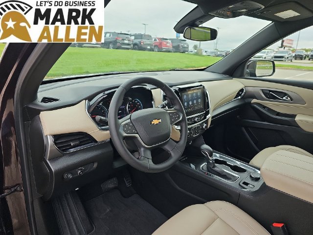 Used 2023 Chevrolet Traverse LT FWD image 10