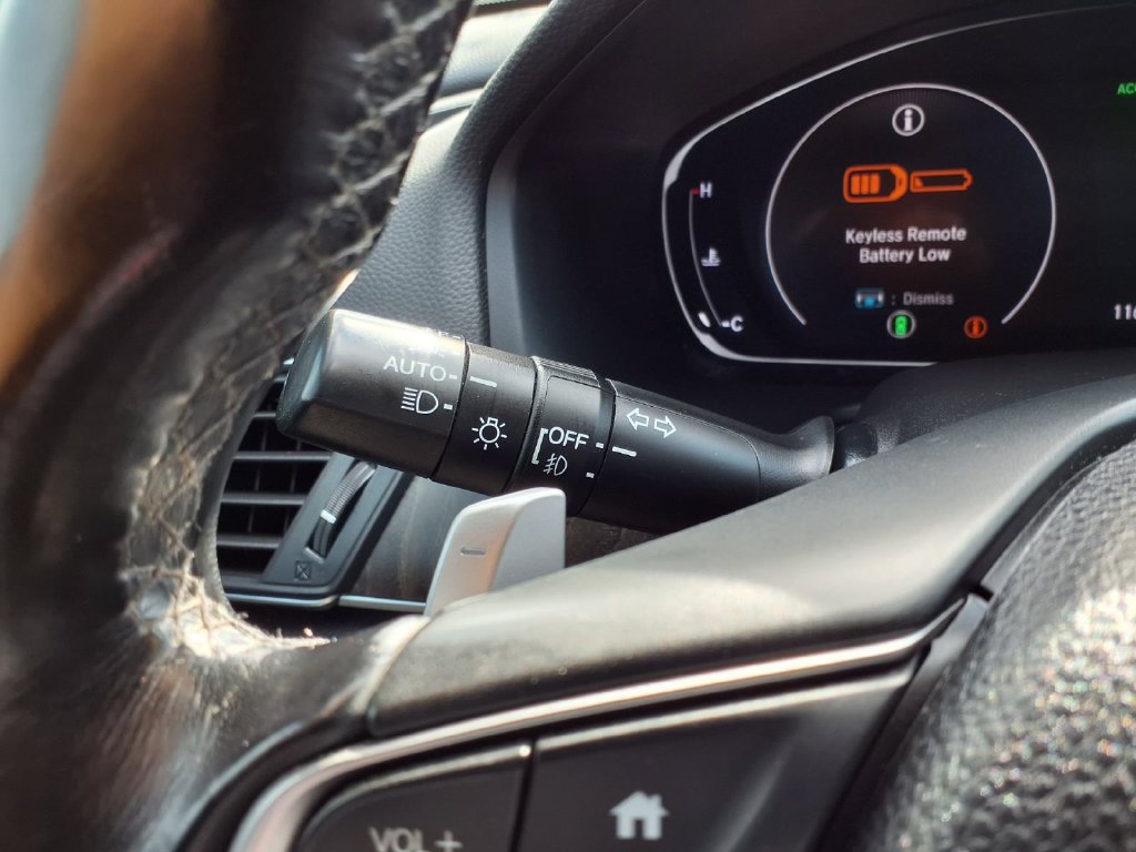 Used 2018 Honda Accord Touring image 19