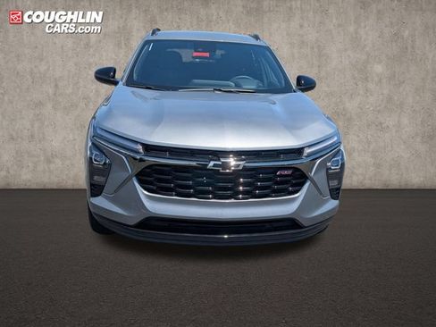 New 2026 Chevrolet Trax RS w/ Driver Confidence Package FWD image 2