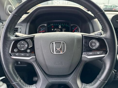 Used 2021 Honda Pilot Touring image 5