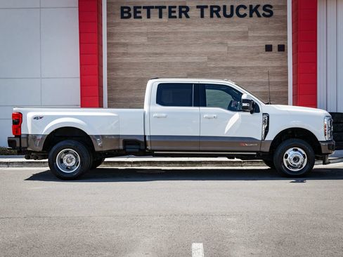 Used 2023 Ford F350 King Ranch AWD/4WD image 2