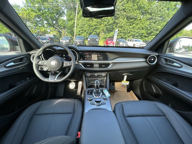 New 2026 Alfa Romeo Stelvio Sprint AWD/4WD image 12