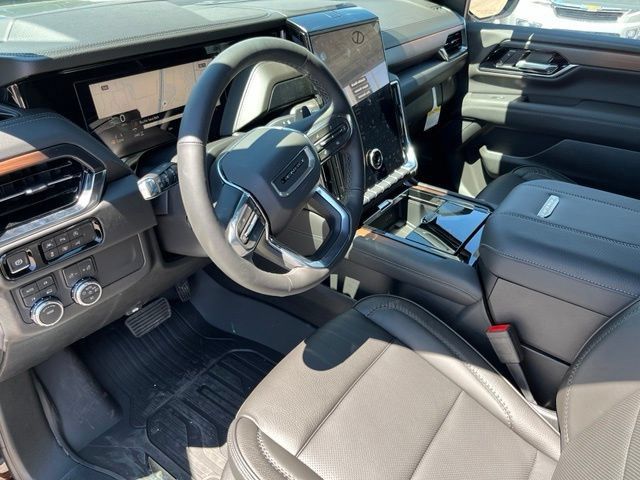 New 2026 GMC Yukon XL Denali w/ Sun & Power Step Package AWD/4WD image 12
