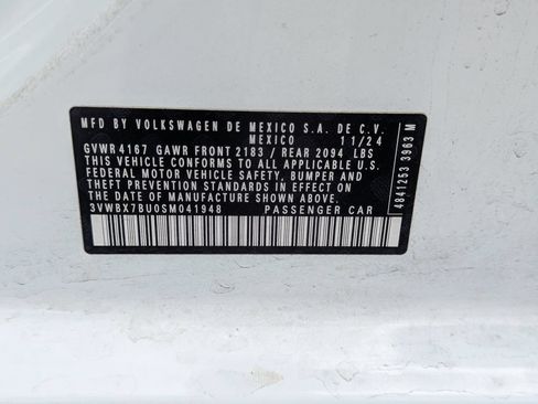 Used 2025 Volkswagen Jetta Sport FWD image 41