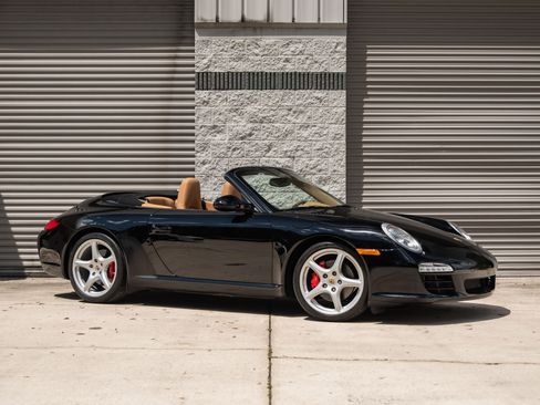 Used 2011 Porsche 911 Carrera S RWD image 1