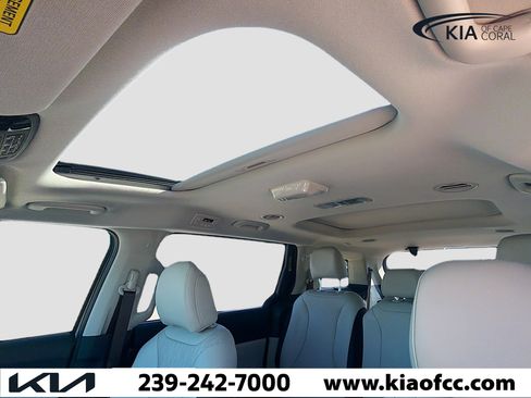 New 2026 Kia Carnival SX image 27