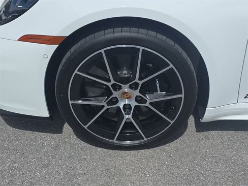 Used 2025 Porsche 911 Carrera 4 GTS image 12