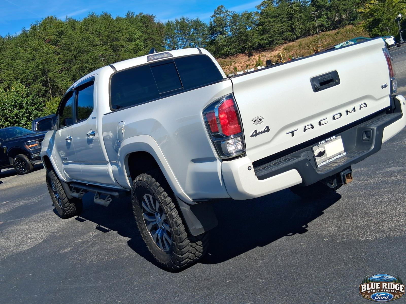 Used 2021 Toyota Tacoma Limited AWD/4WD image 29