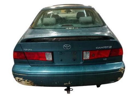 Used 2000 Toyota Camry LE FWD image 4
