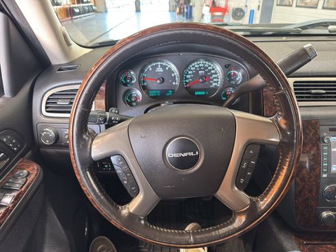 Used 2012 GMC Sierra 2500 Denali w/ Snow Plow Prep Package AWD/4WD image 21