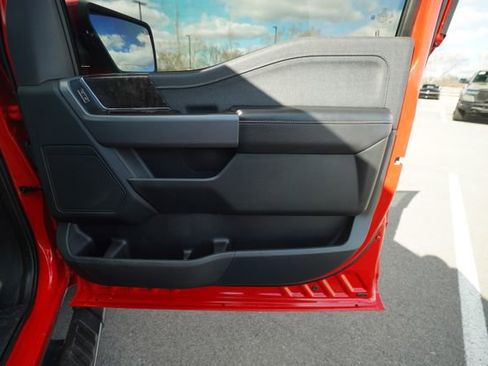 Used 2021 Ford F150 Lariat image 19