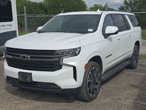 Used 2021 Chevrolet Suburban RST w/ Luxury Package AWD/4WD image 4