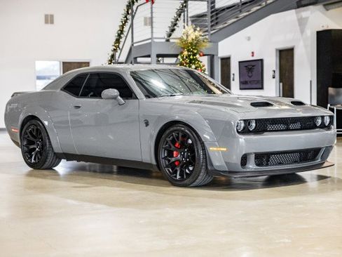 Used 2023 Dodge Challenger SRT Hellcat w/ Plus Package image 8