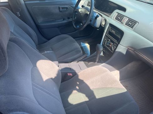 Used 1999 Toyota Camry CE image 5