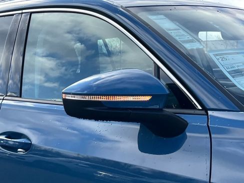 New 2026 Volkswagen Tiguan SE image 7