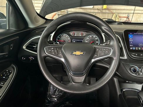 Used 2024 Chevrolet Malibu LT image 21
