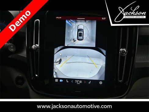 New 2025 Volvo XC40 B5 Ultra image 12
